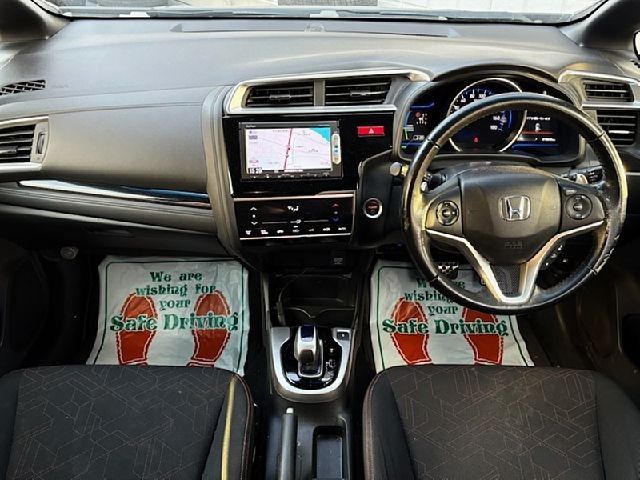 HONDA FIT HYBRID 4WD 2015
