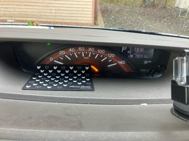 DAIHATSU TANTO 4WD 2014