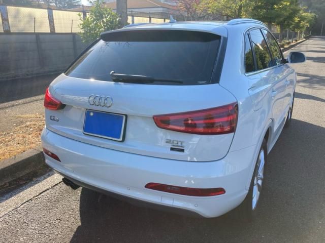 AUDI AUDI Q3 2012