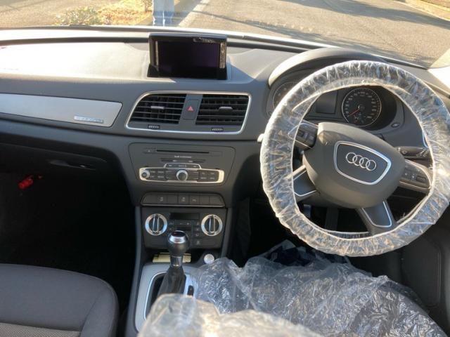 AUDI AUDI Q3 2012