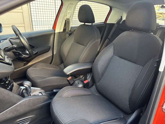 PEUGEOT PEUGEOT 208 2016