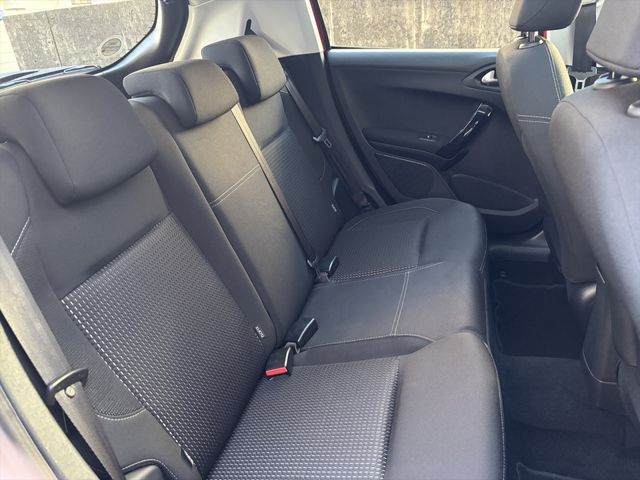 PEUGEOT PEUGEOT 208 2016