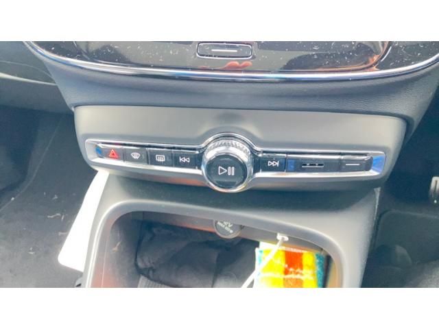 VOLVO VOLVO XC40 2023