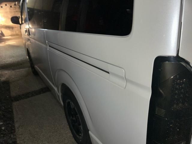 TOYOTA HIACE wagon 2010