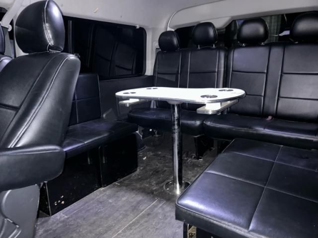 TOYOTA HIACE wagon 2010