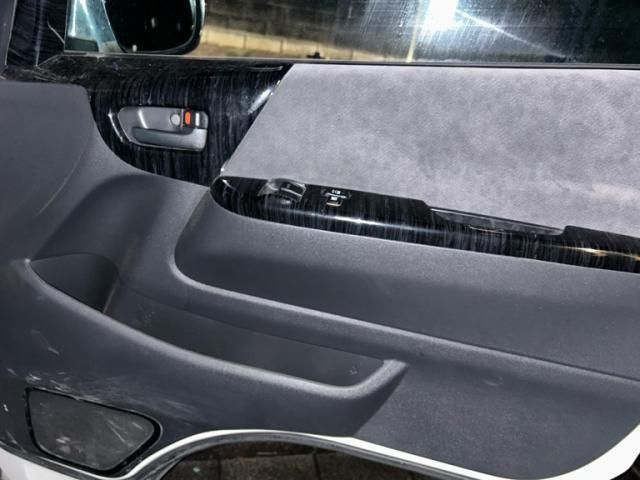 TOYOTA HIACE wagon 2010