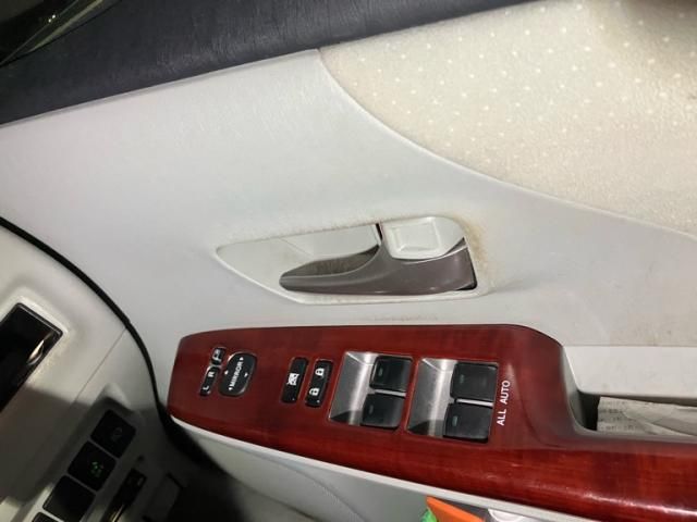 TOYOTA PRIUS Alpha 2013