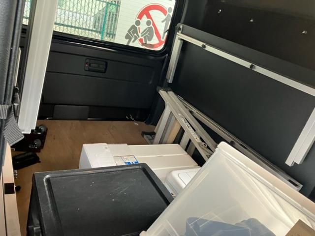 TOYOTA HIACE van 2WD 2022