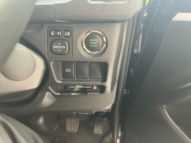 TOYOTA HIACE van 2WD 2022