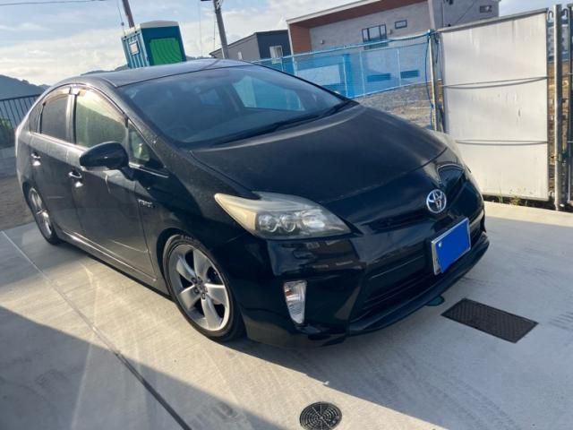 TOYOTA PRIUS 2012