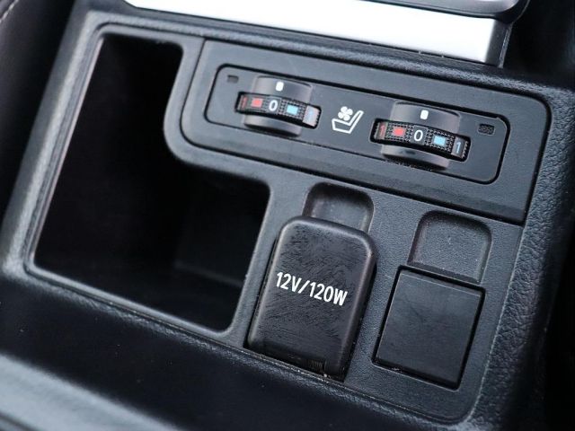 TOYOTA LANDCRUISER PRADO 2019