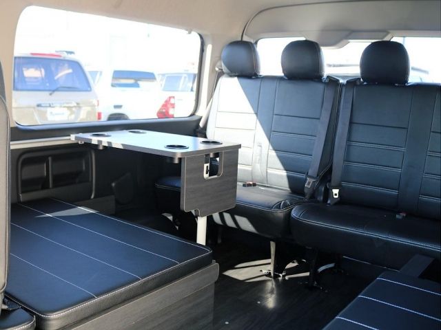 TOYOTA HIACE wagon 4WD 0