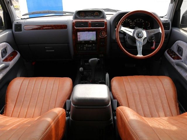 TOYOTA LANDCRUISER PRADO 2001