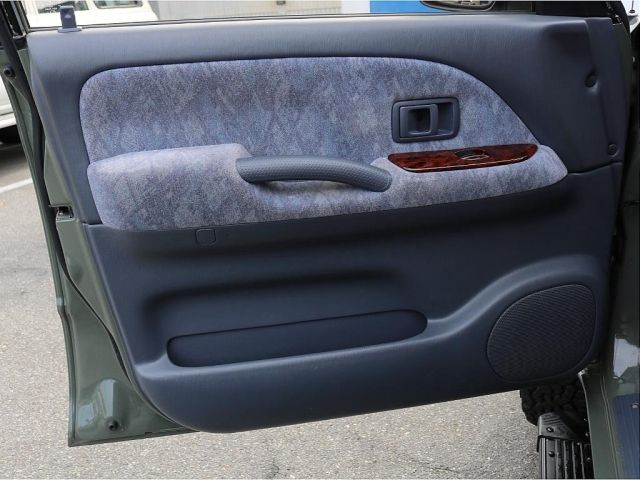 TOYOTA LANDCRUISER PRADO 2001