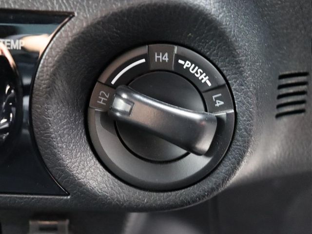 TOYOTA HILUX 4WD 2022