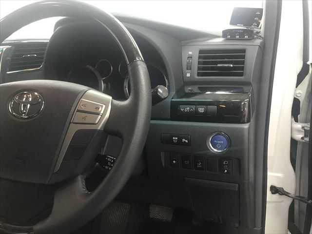 TOYOTA VELLFIRE  HYBRID 4WD 2012