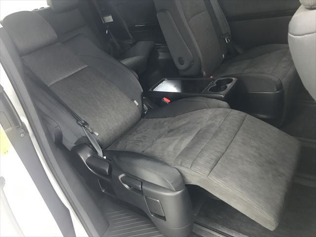 TOYOTA VELLFIRE  HYBRID 4WD 2012