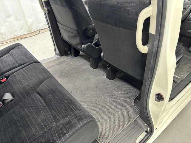 HONDA STEPWAGON 2010