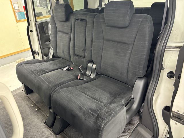 HONDA STEPWAGON 2010