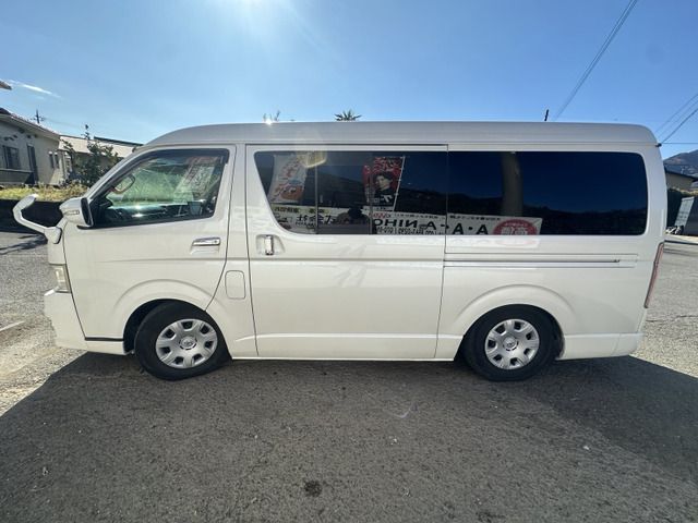 TOYOTA HIACE van 2WD 2011