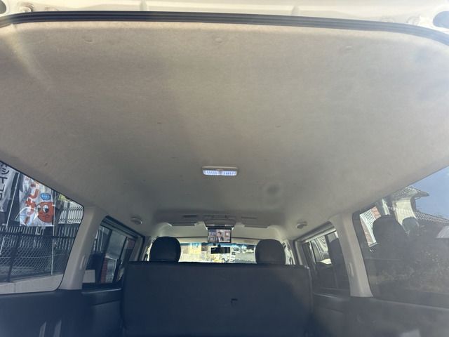 TOYOTA HIACE van 2WD 2011