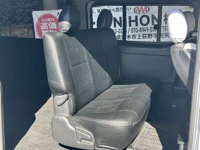 TOYOTA HIACE van 2WD 2011