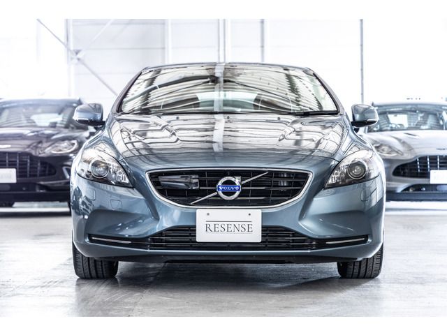 VOLVO VOLVO V40 2013