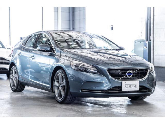VOLVO VOLVO V40 2013