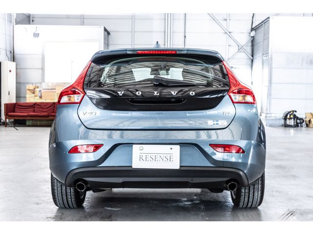 VOLVO VOLVO V40 2013