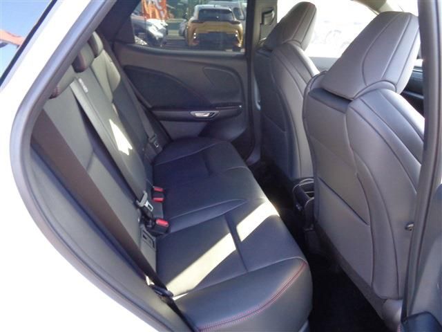 TOYOTA LEXUS LBX 2025