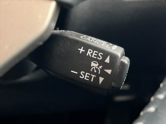 TOYOTA LEXUS IS300h 2013