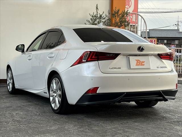 TOYOTA LEXUS IS300h 2013