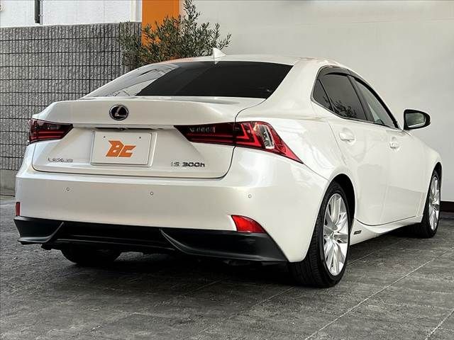 TOYOTA LEXUS IS300h 2013