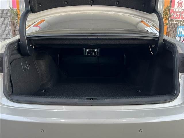 TOYOTA LEXUS IS300h 2013