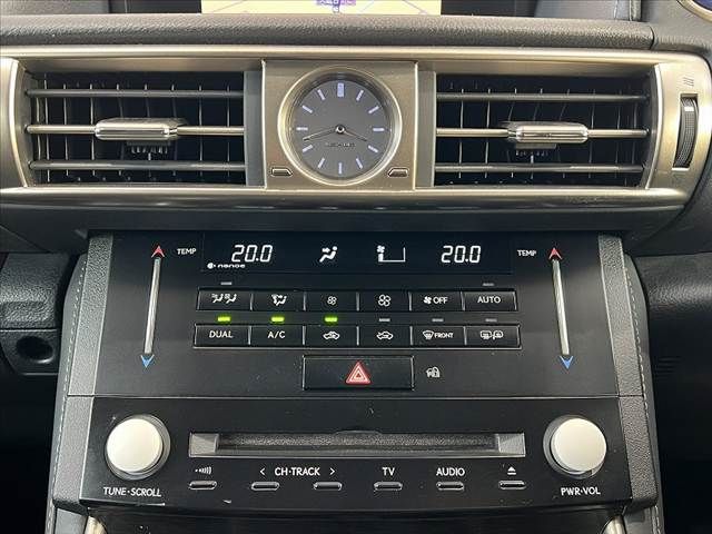 TOYOTA LEXUS IS300h 2013