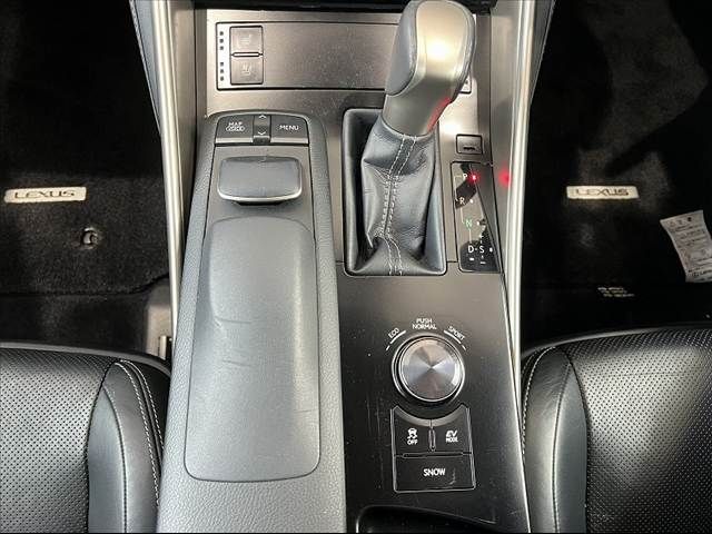 TOYOTA LEXUS IS300h 2013