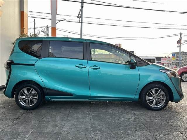 TOYOTA SIENTA 2019