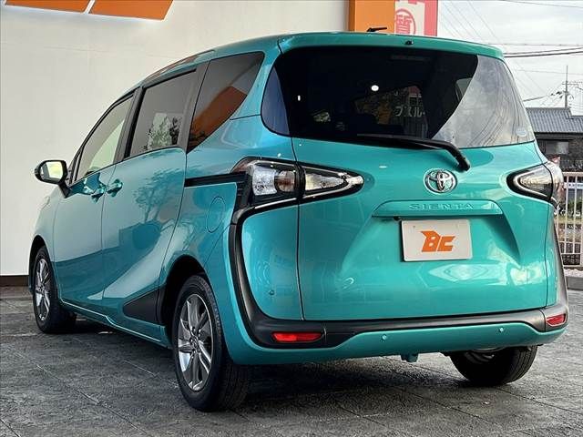 TOYOTA SIENTA 2019