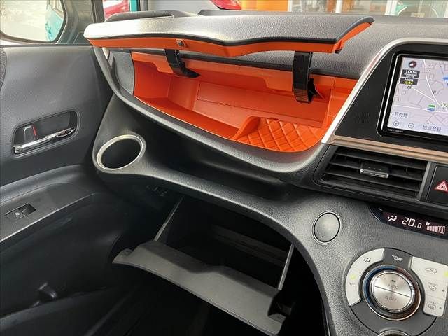 TOYOTA SIENTA 2019