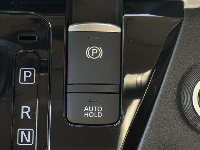 MITSUBISHI DELICA MINI 2025