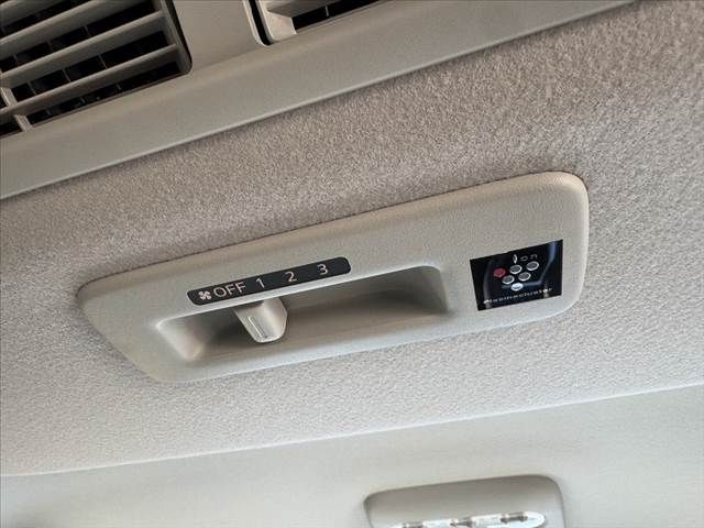 MITSUBISHI DELICA MINI 2025