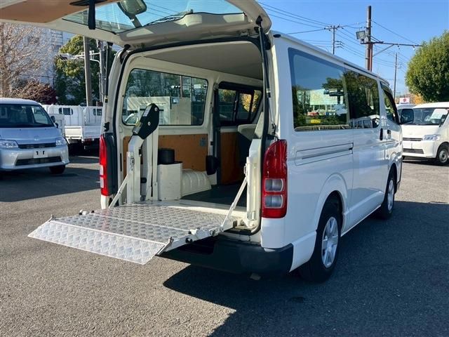 TOYOTA HIACE van 2WD 2019