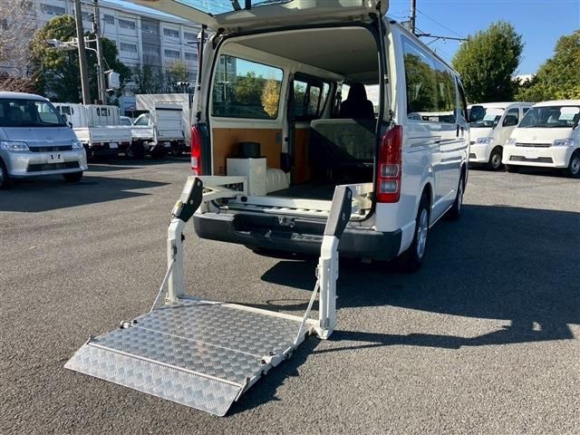 TOYOTA HIACE van 2WD 2019