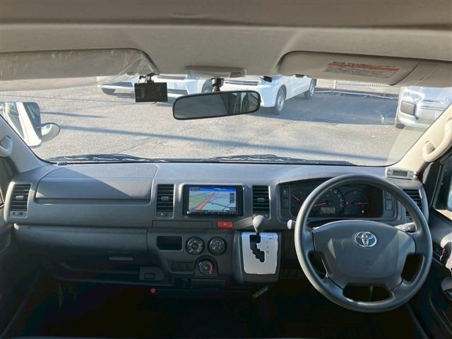 TOYOTA HIACE van 2WD 2019