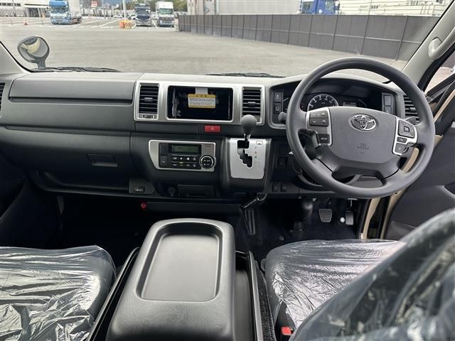 TOYOTA HIACE van 2WD 2025