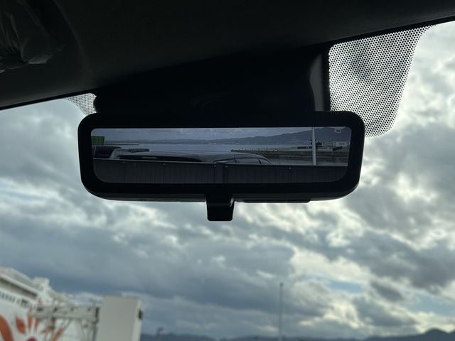 TOYOTA HIACE van 2WD 2025