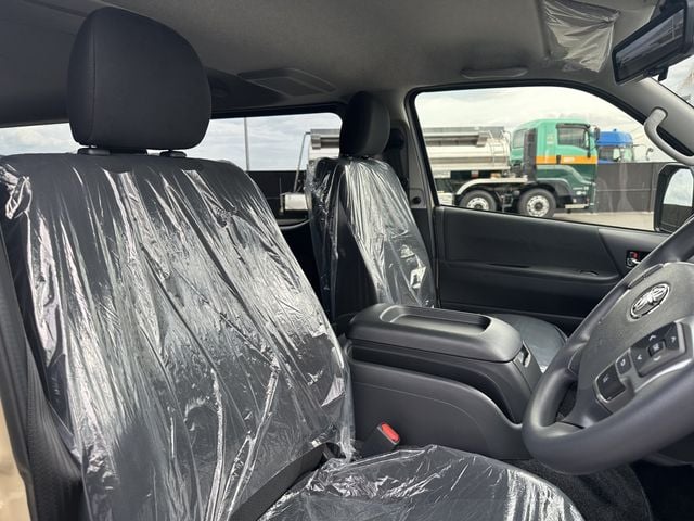 TOYOTA HIACE van 2WD 2025