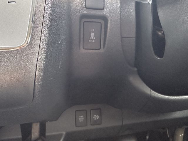 TOYOTA HIACE van 2WD 2025