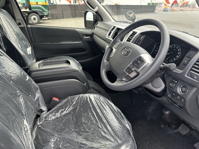 TOYOTA HIACE van 2WD 2025