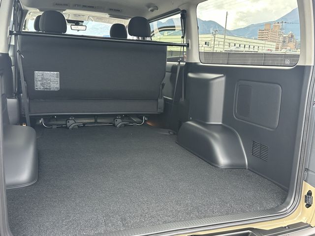 TOYOTA HIACE van 2WD 2025